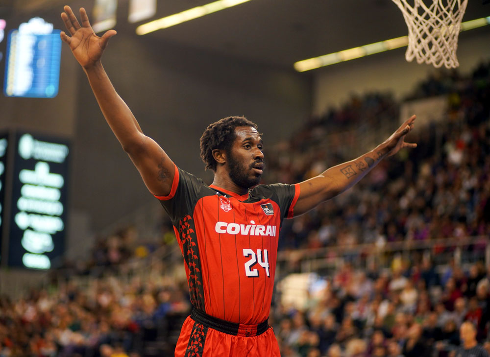 Prince Ali deja Covirán Granada.