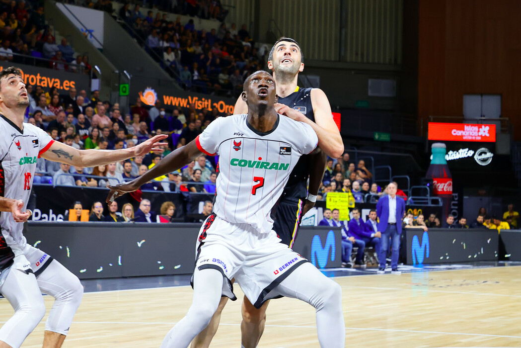 Granada consuma su quinta derrota consecutiva antes de 2023 (Lenovo Tenerife 98-66 Covirán Granada)