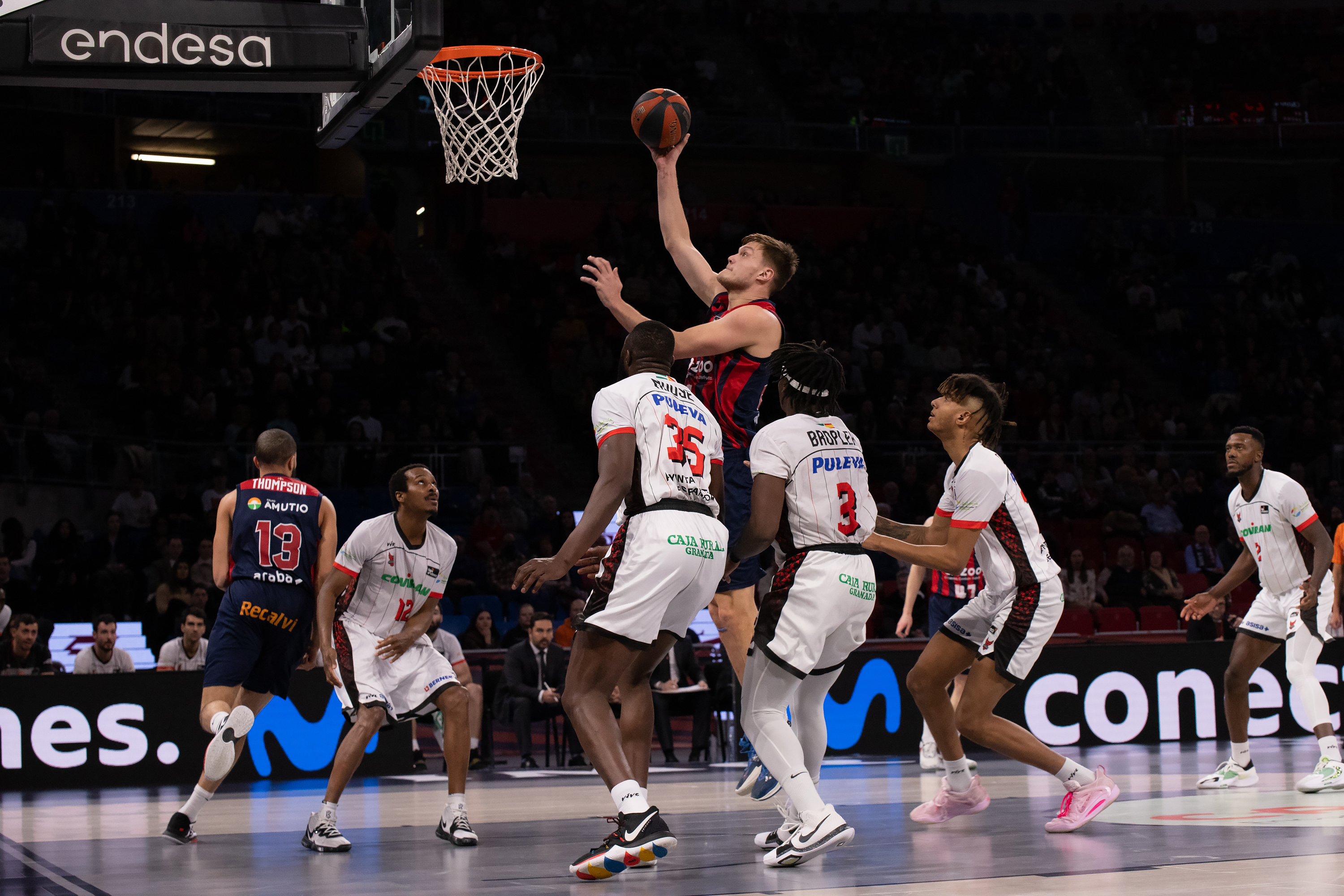 Baskonia despedaza a Granada a triple limpio (Cazoo Baskonia 105-81 Covirán Granada)