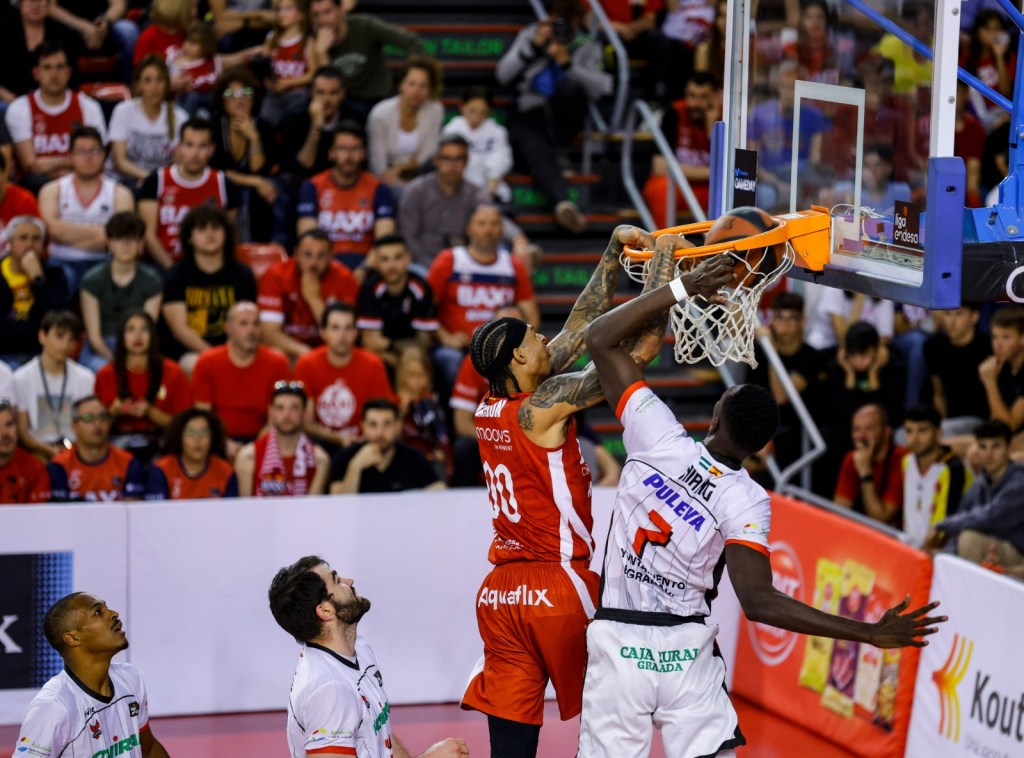 Un mal segundo cuarto condena al Covirán al desasosiego (BAXI Manresa 86-77 Covirán&nbsp;Granada)