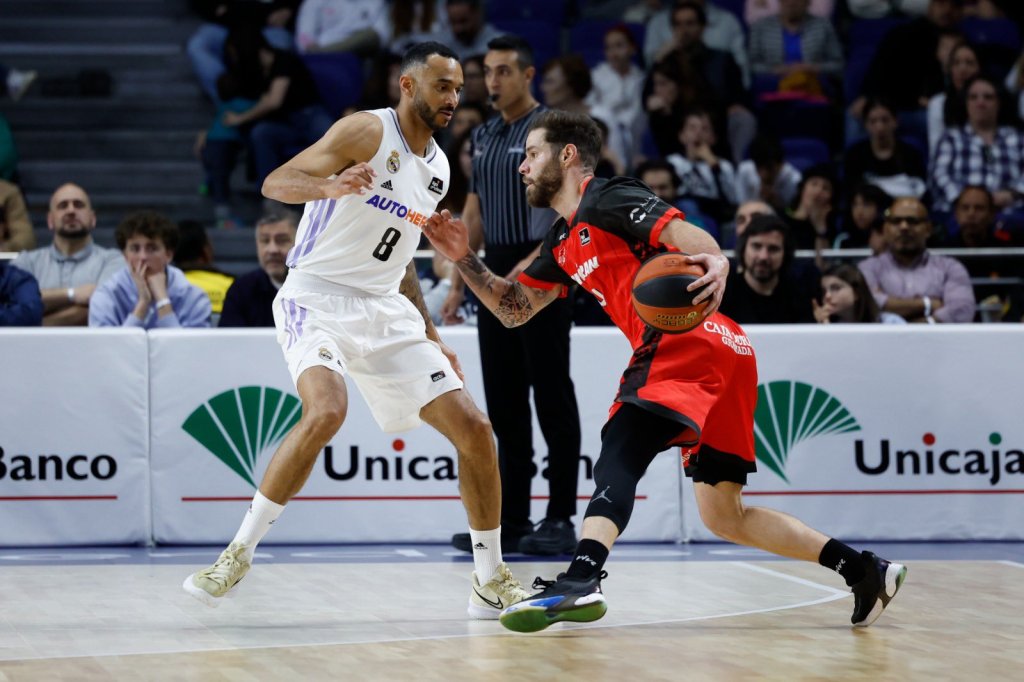 Hezonja y Poirier castigan al peor Granada de la temporada (Real Madrid 108-75 Covirán&nbsp;Granada)