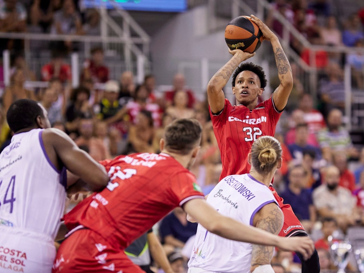 Joe Thomasson: «Mi objetivo no es la salvación; mi objetivo es que Granada esté en Europa el año que&nbsp;viene»