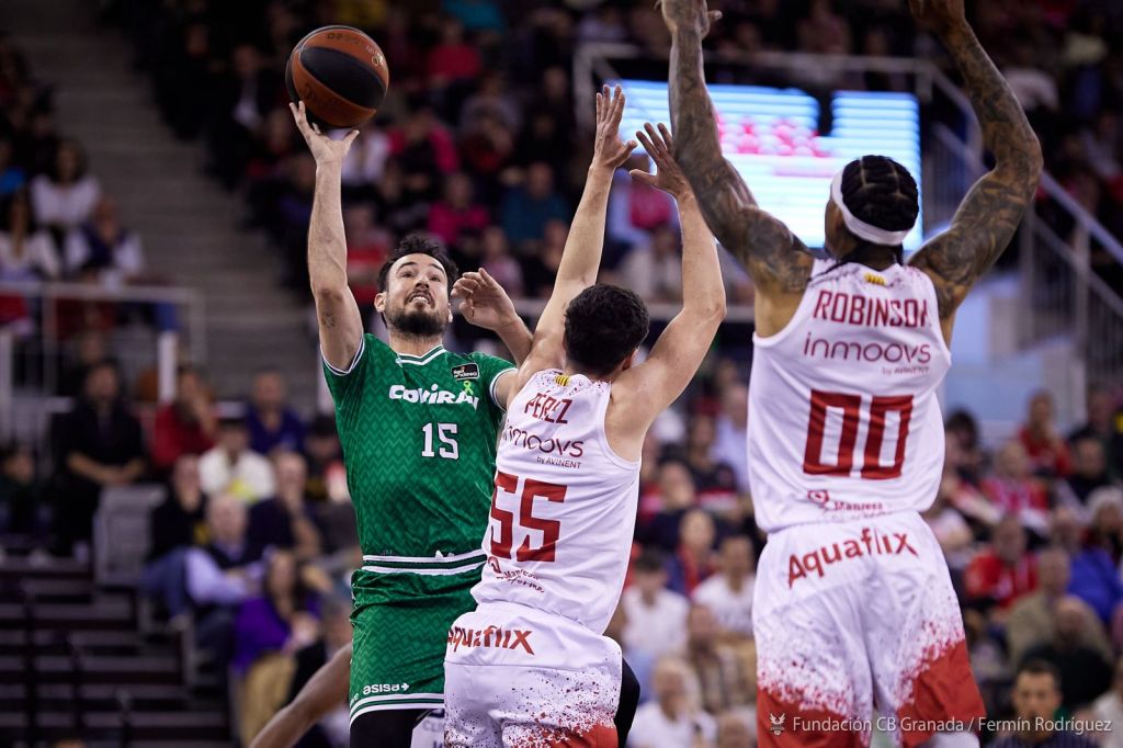 Steinbergs hurga en el alma del Palacio a falta de 1.9 segundos (Covirán Granada 93-94 BAXI&nbsp;Manresa)