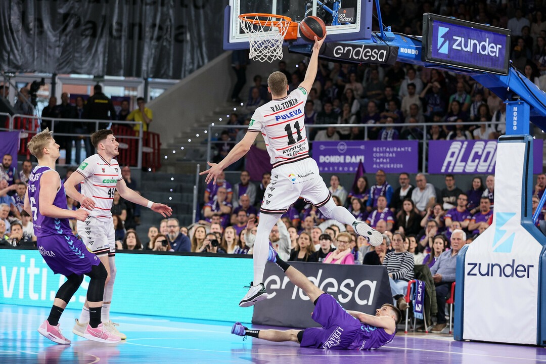 Covirán Granada se lleva una victoria importantísima de Palencia (Zunder Palencia 83-91 Covirán Granada)